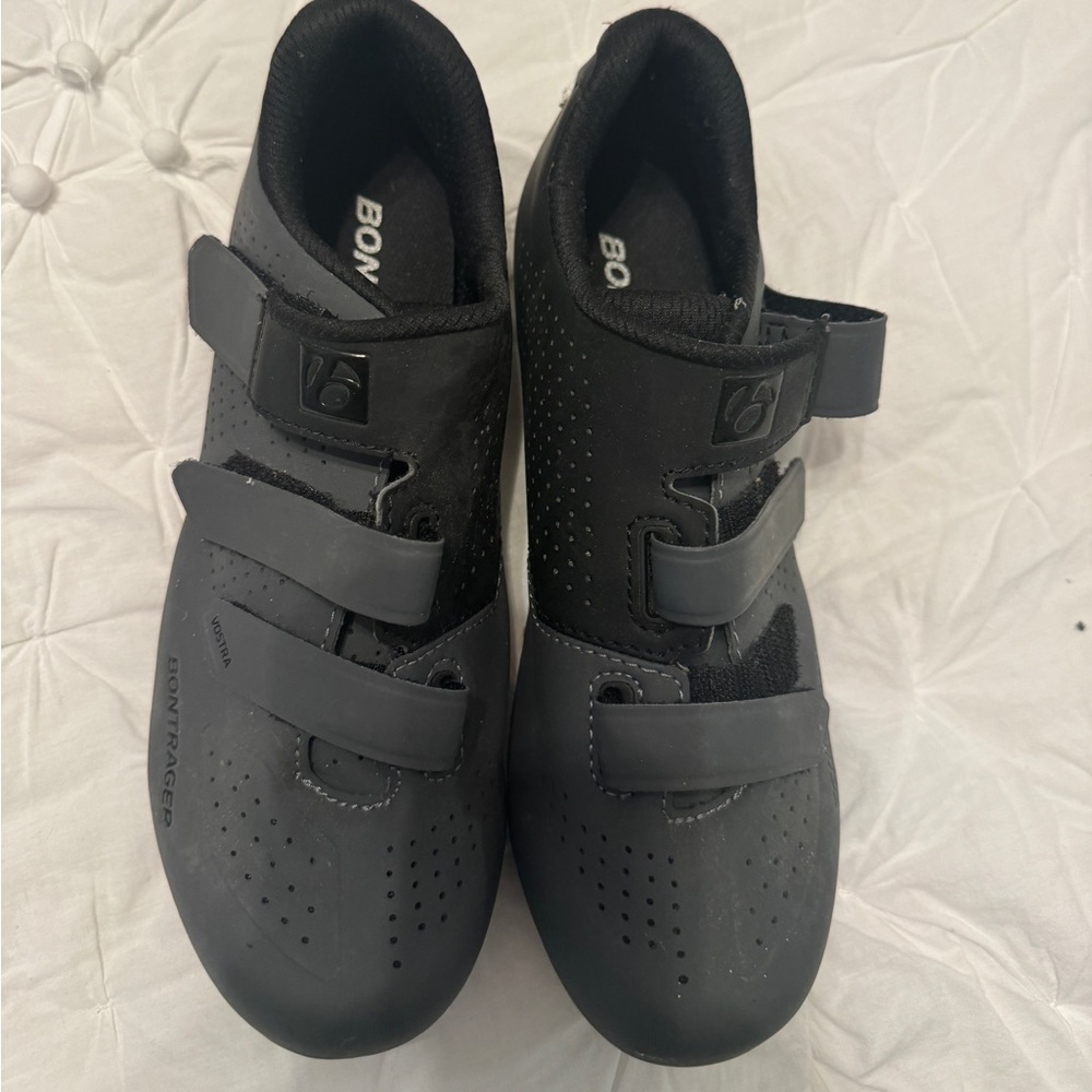 Cycling shoes
